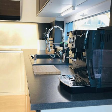 House Flow, 3 Room, Free 2 Parking Bratislava Bagian luar foto