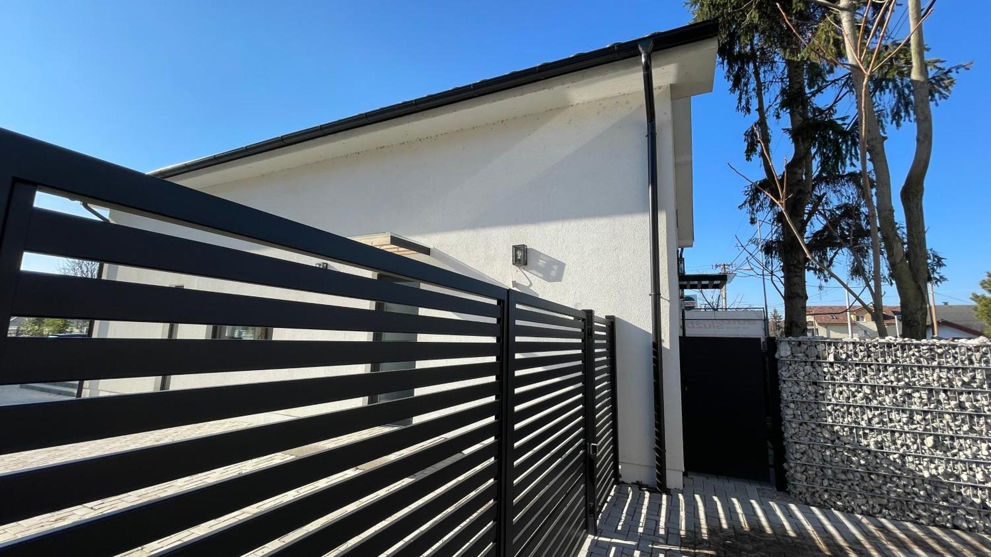House Flow, 3 Room, Free 2 Parking Bratislava Bagian luar foto