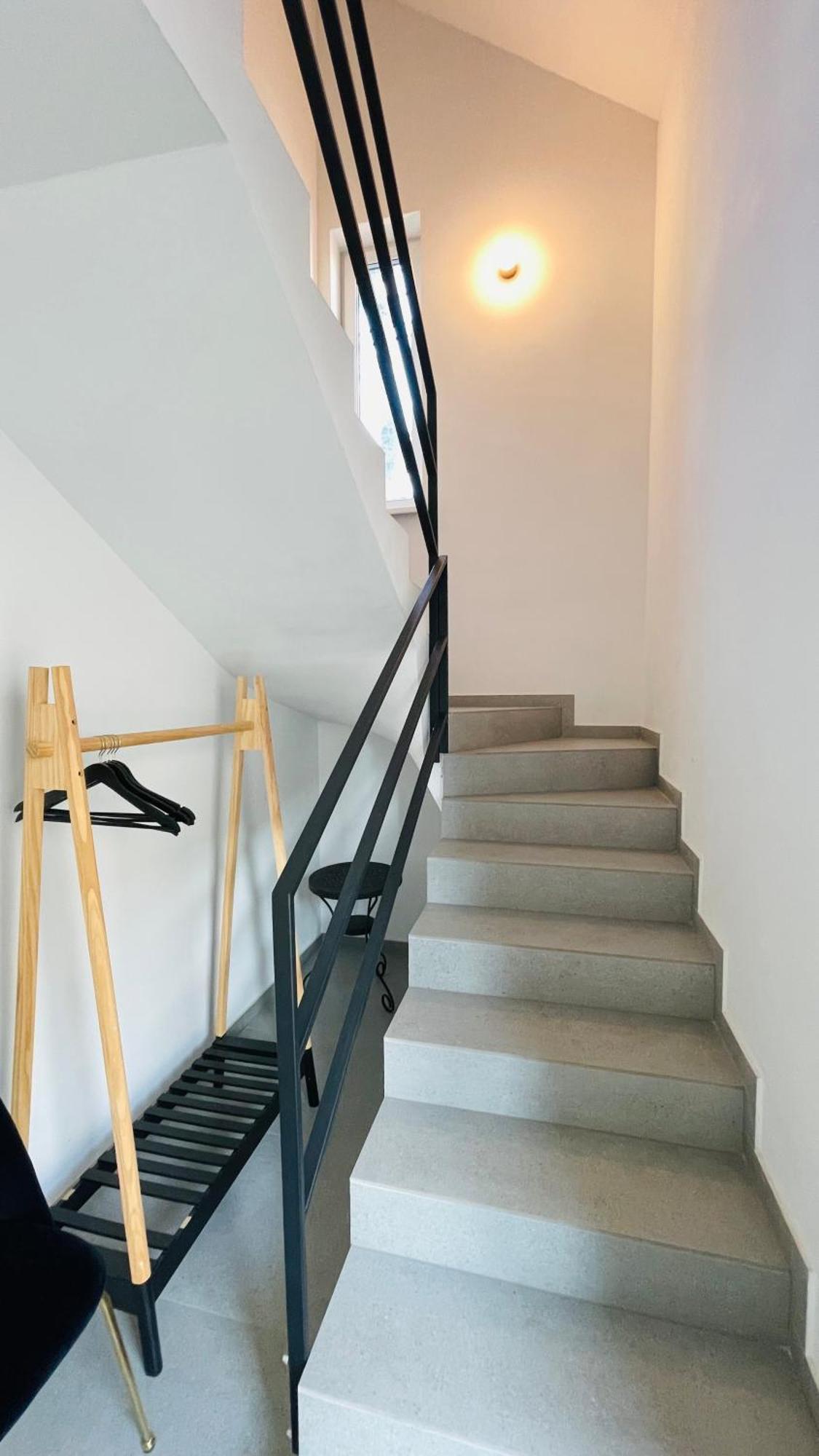 House Flow, 3 Room, Free 2 Parking Bratislava Bagian luar foto
