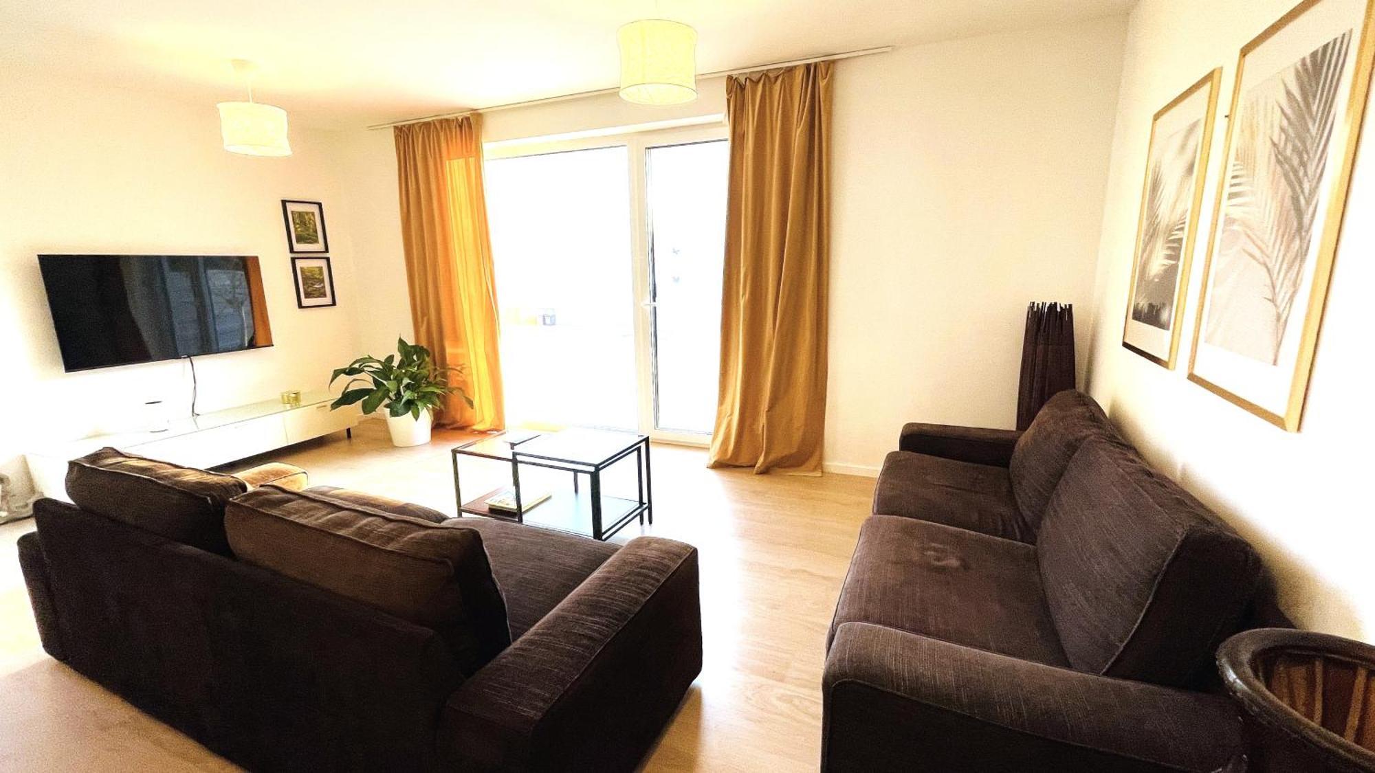 House Flow, 3 Room, Free 2 Parking Bratislava Bagian luar foto